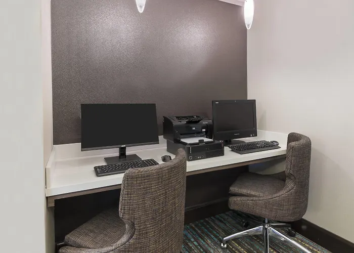 Hotel North I-10 Capital Circle 3*